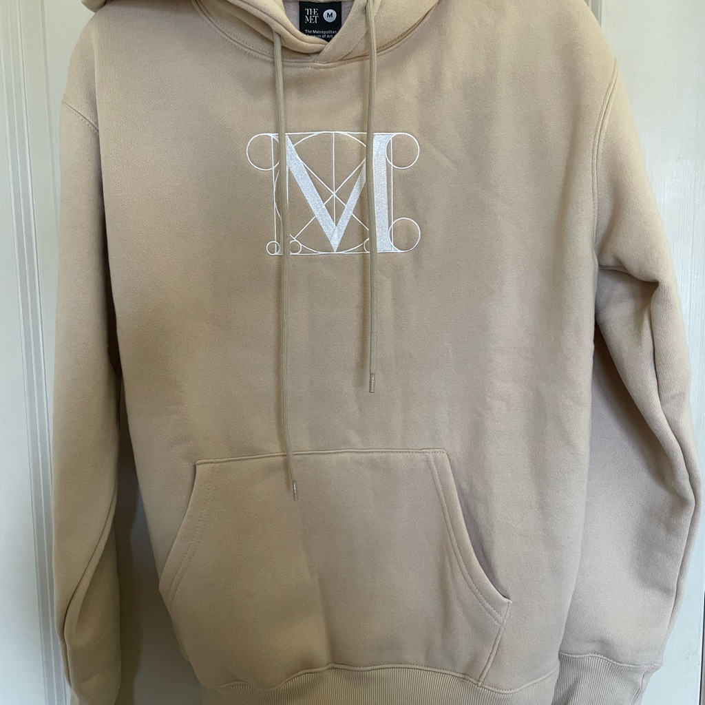 Brand New Metropolitan Museum Of Art Embroidered Hoodie Straight Out Of The Box